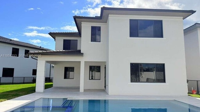 Building Photo - 19700 NE 14th Ave