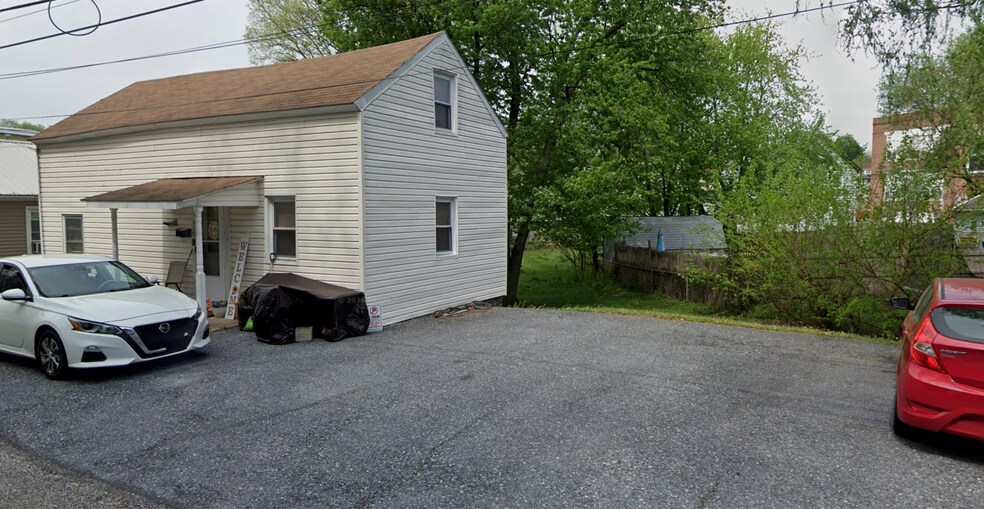 Building Photo - 319 State St