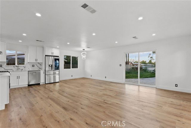 Building Photo - 12869 Norris Ave