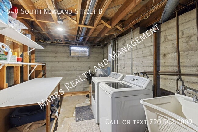 Building Photo - 540 S Newland St