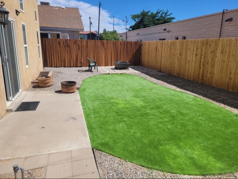 Building Photo - 2512 Maiden Grass Rd NW