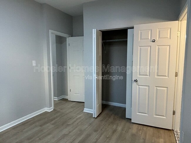 Building Photo - 1338 Barth Ave