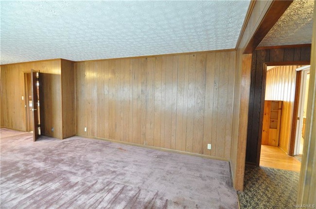 Building Photo - 5758 Carriage Hills Dr