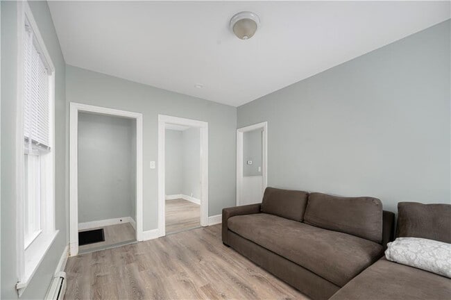 Building Photo - 149 Pomona Ave