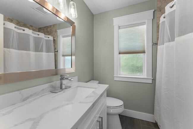 Building Photo - 7275 SW 195th Ave