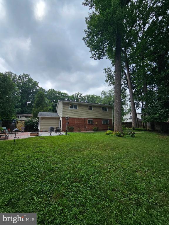 Building Photo - 8913 Cromwell Dr