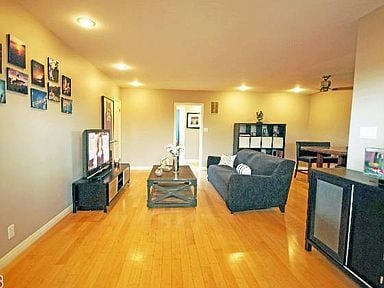 Building Photo - 1144 10th St