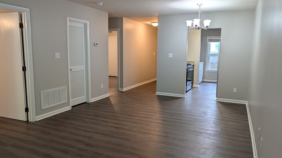 Building Photo - 610 Rawls Dr