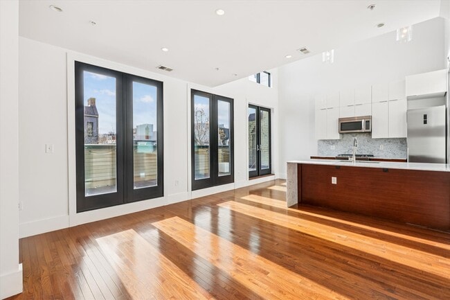 Building Photo - 1469 Harvard St NW