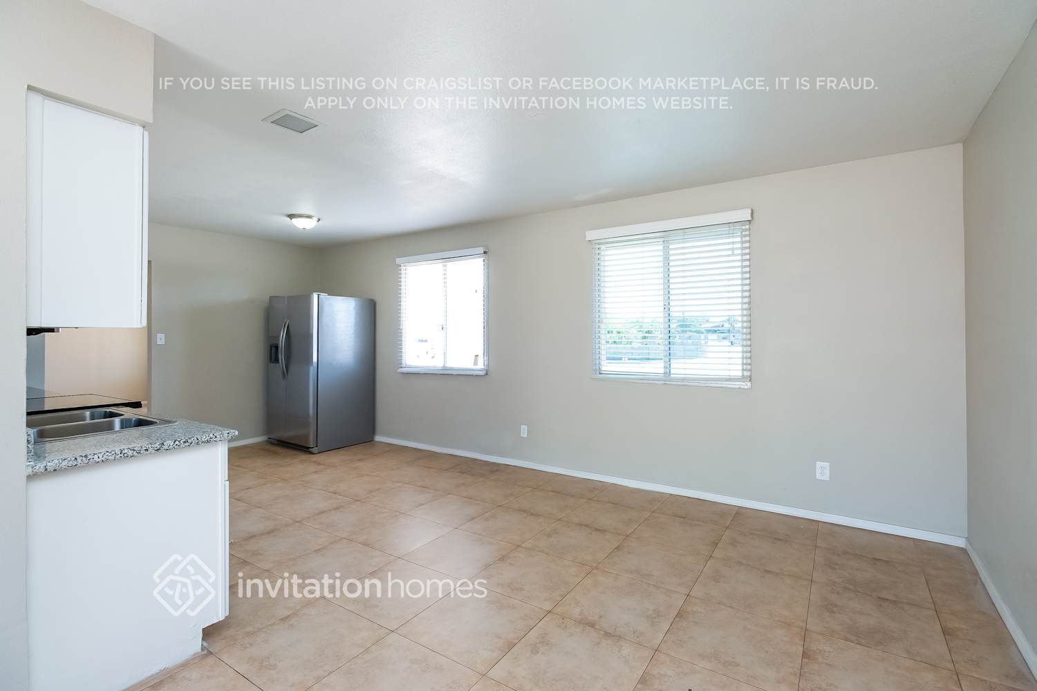 Building Photo - 2208 N 48th Dr