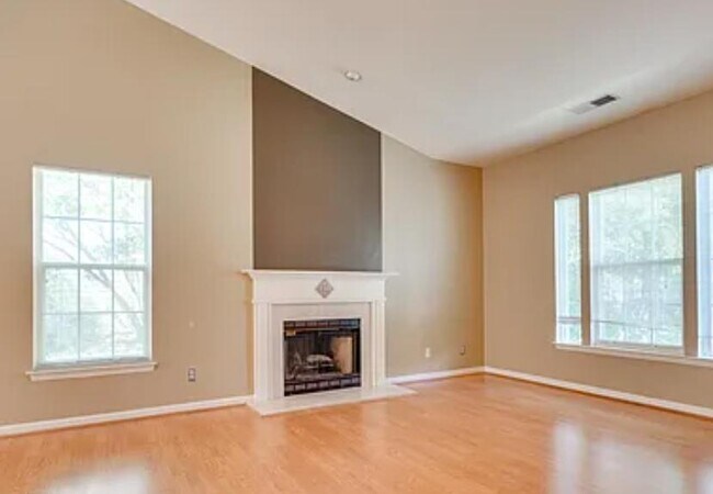 Building Photo - 5306 Dewmorn Pl