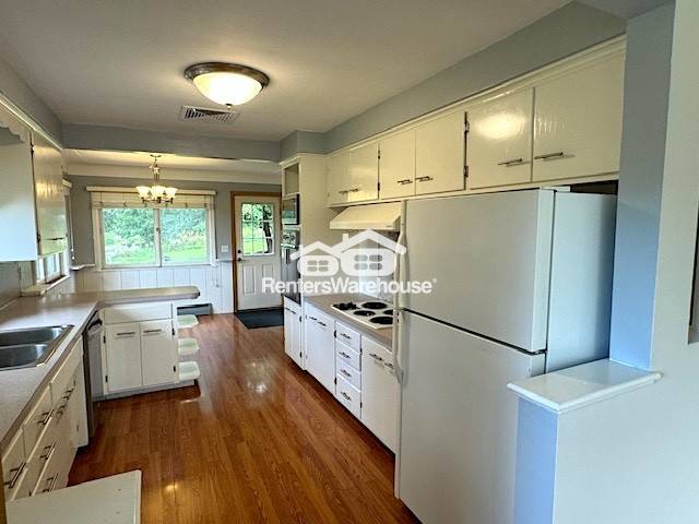 Building Photo - 72 Hwy 55