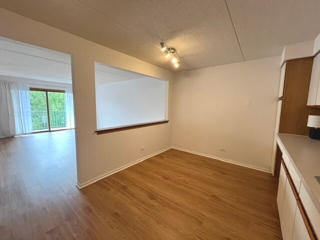 Building Photo - 6540 W Irving Park Rd
