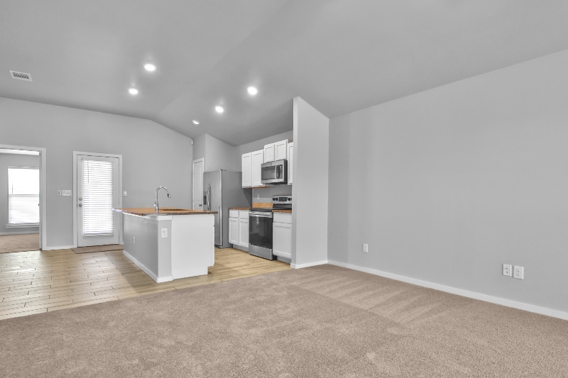 Building Photo - 7526 104th St