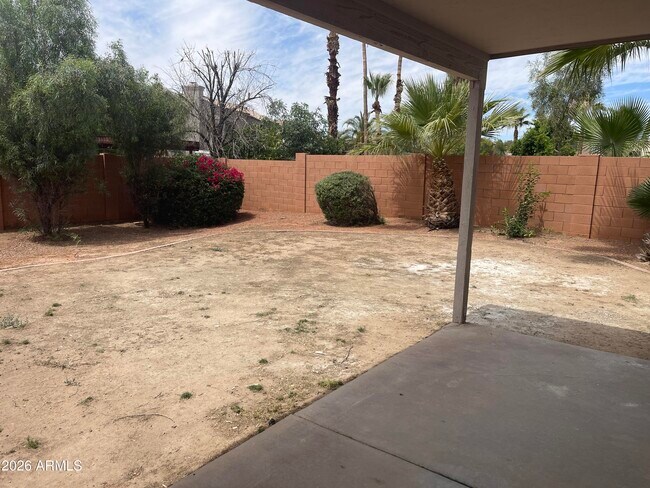 Building Photo - 4727 E Goldfinch Gate Ln