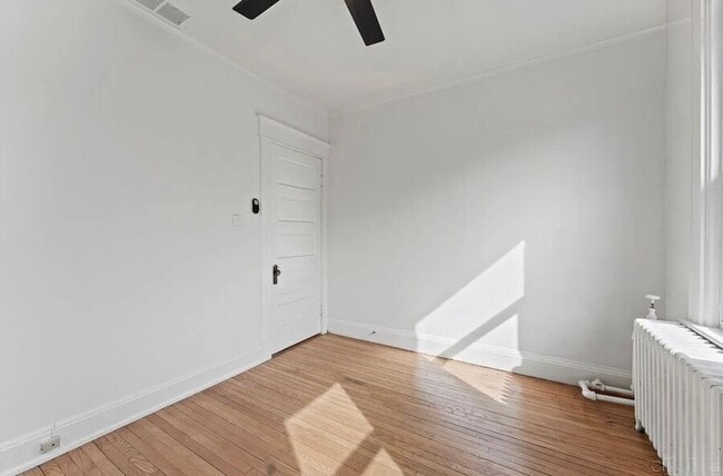 Building Photo - 3639 Columbus Ave