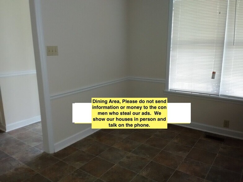 Building Photo - 609 Windcrest Dr