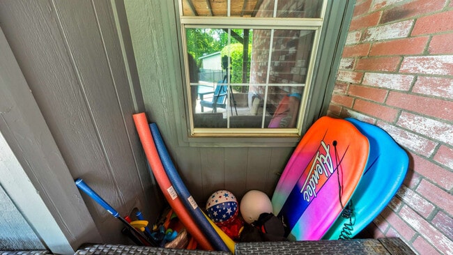 Building Photo - 3209 Normandy Dr