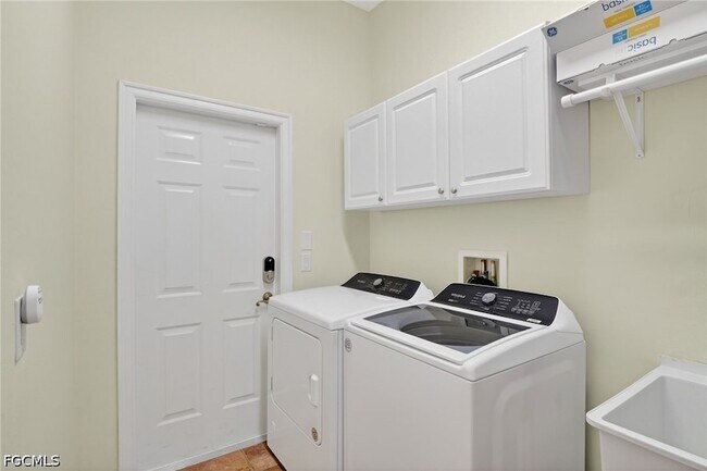 Building Photo - 11801 Pine Timber Ln