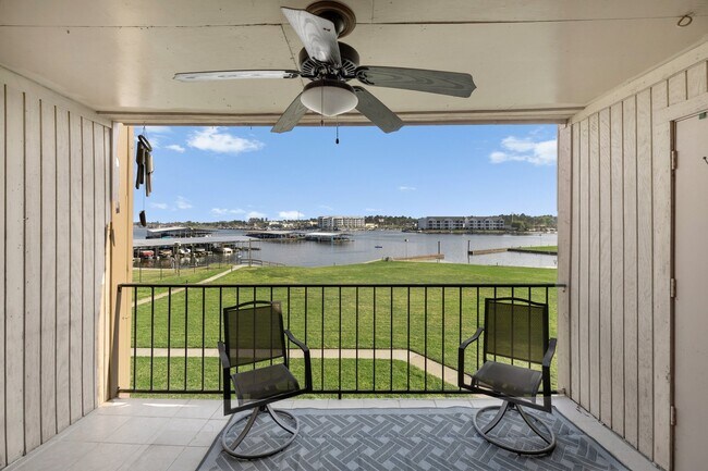 Building Photo - 15575 Marina Dr