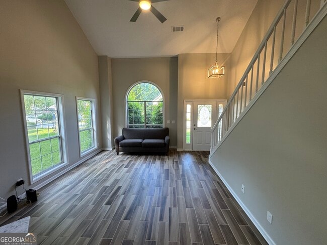 Building Photo - 2080 Racquet Club Cir NW