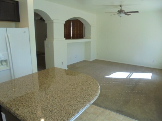 Building Photo - 18139 W Smokey Dr