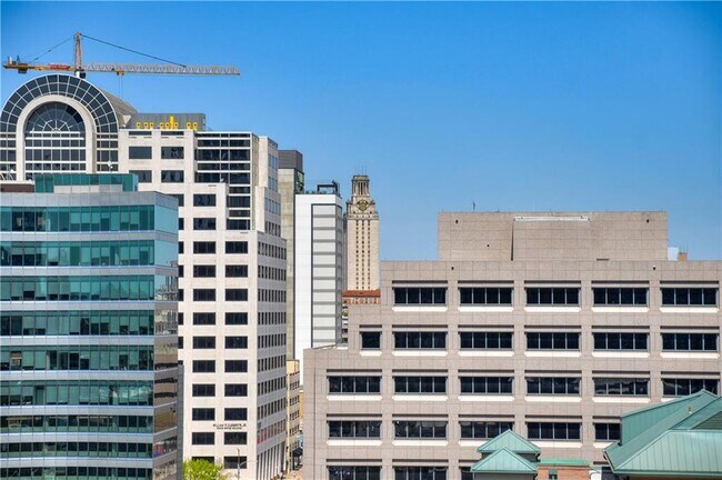 Building Photo - 1122 Colorado St