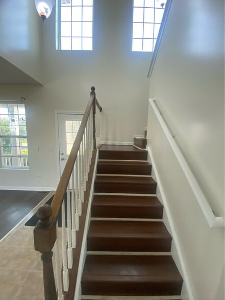 Building Photo - 8114 Seward Rd