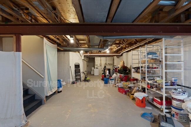 Building Photo - 2028 Greenes Way Cir