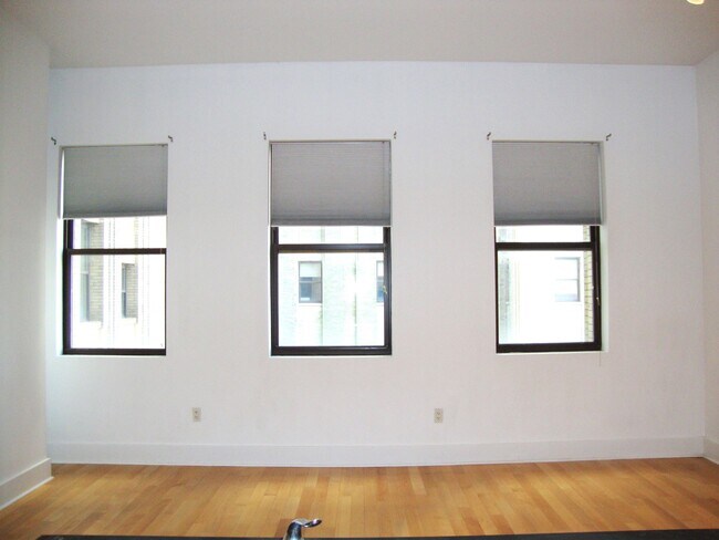 Building Photo - 4 Beacon Way