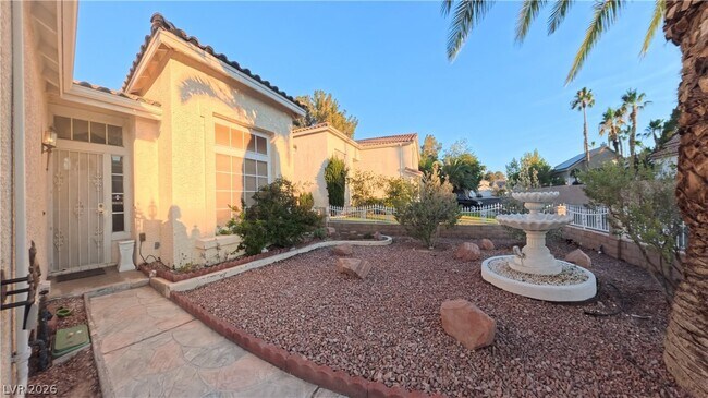 Building Photo - 4844 Jadero Dr