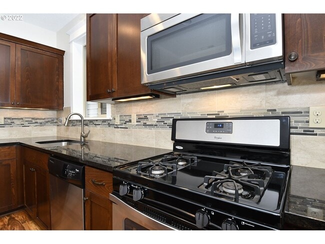 Building Photo - 11048 SW Legacy Oak Way