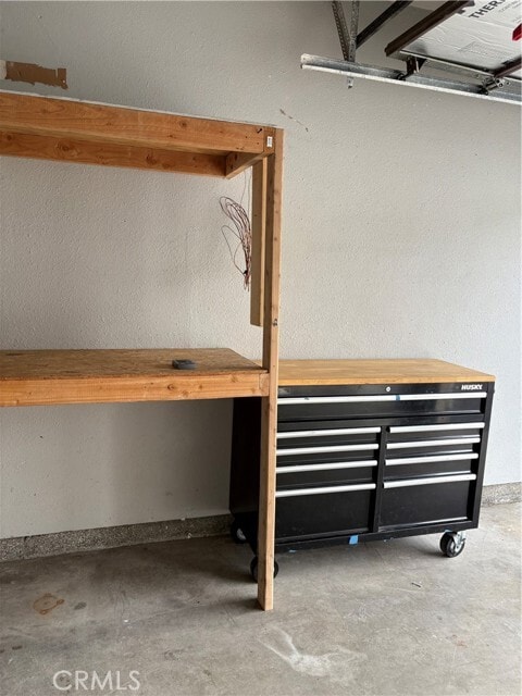 Building Photo - 16635 Algonquin St