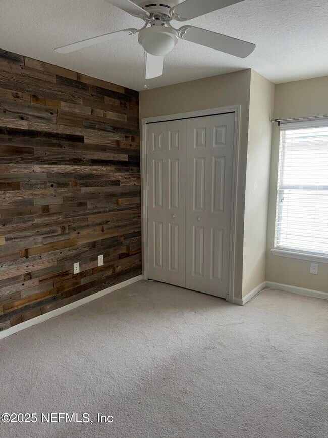 Building Photo - 7067 Deer Lodge Cir
