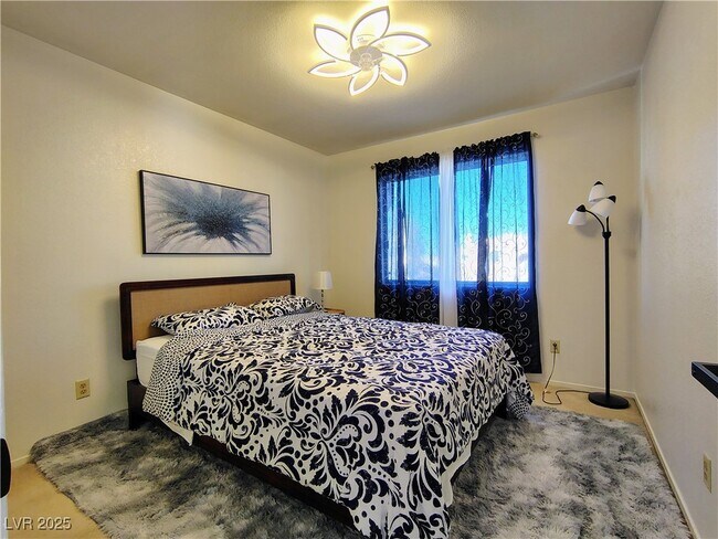 Building Photo - 4521 Palm Mesa Dr