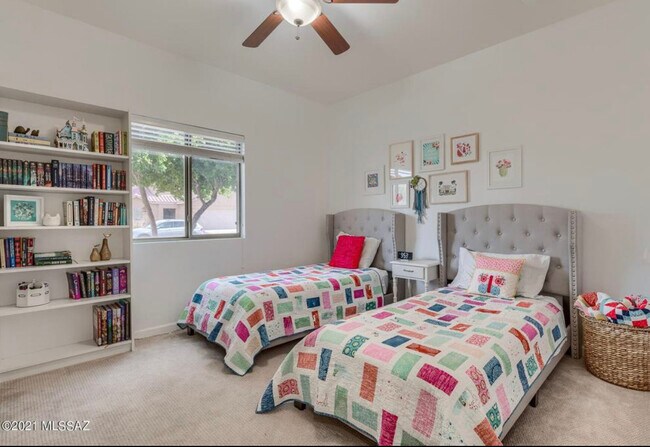 Building Photo - 7653 W Quachila Ct