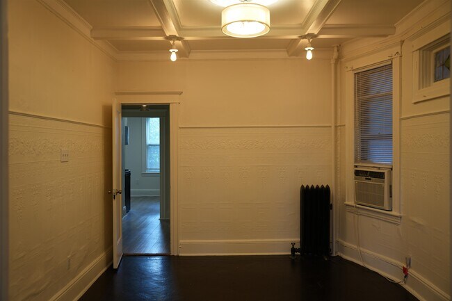 Building Photo - 45 Neptune Ave