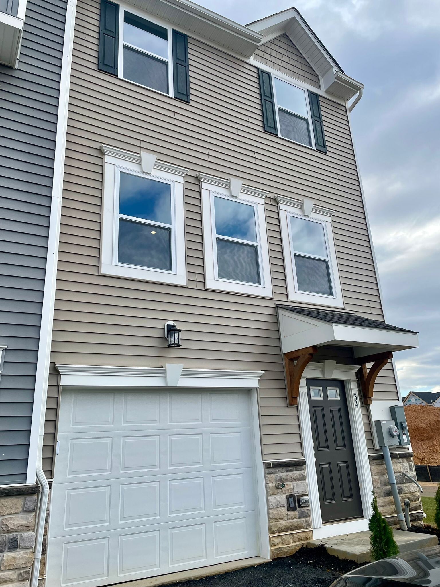 Building Photo - 34 Sumter Ave