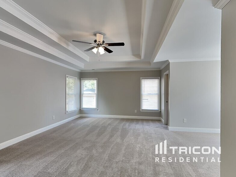 Building Photo - 1790 Heatherglade Ln
