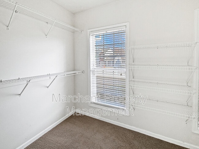 Building Photo - 125 Wild Dogwood Way