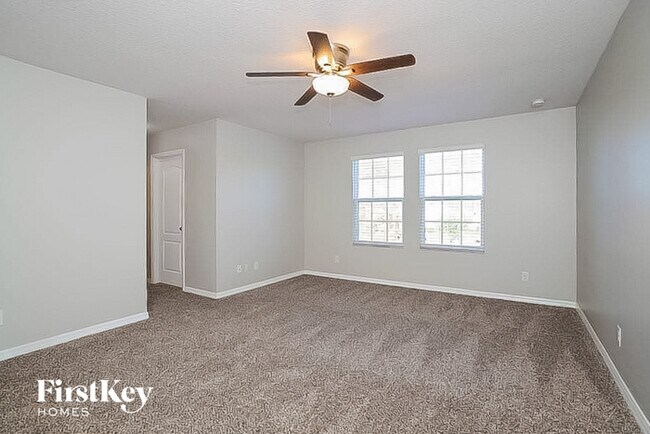 Building Photo - 5123 Northlawn Way