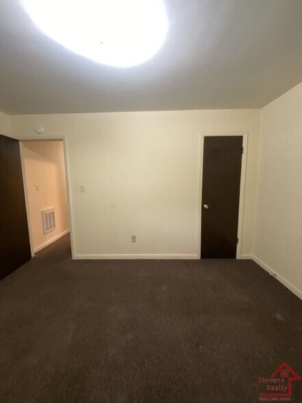 Building Photo - 1918 Ivy St