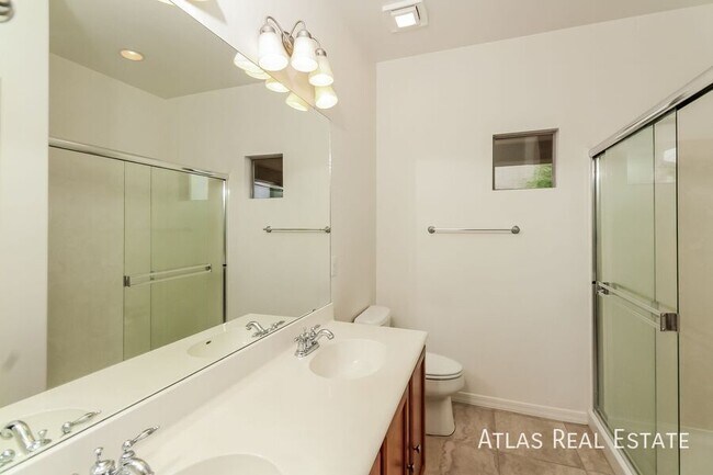 Building Photo - 9665 N Deimos Dr