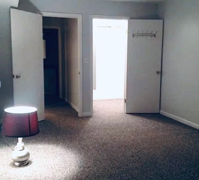 Bedroom/walk in closet - 77 Atterbury Blvd