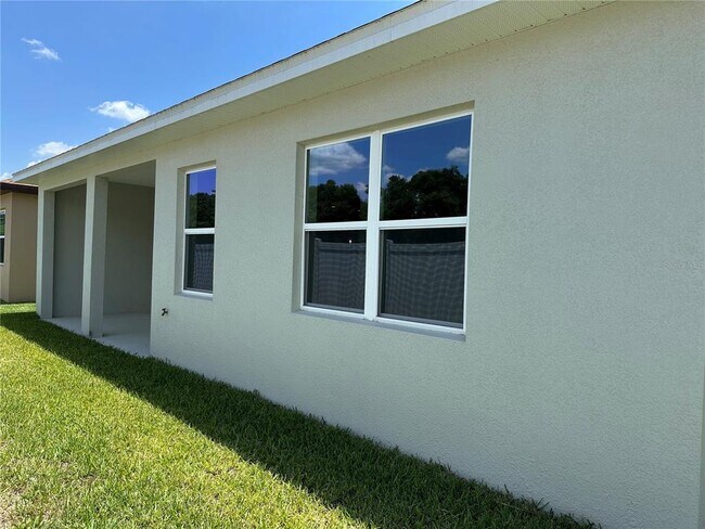 Building Photo - 4778 SE 25th Loop