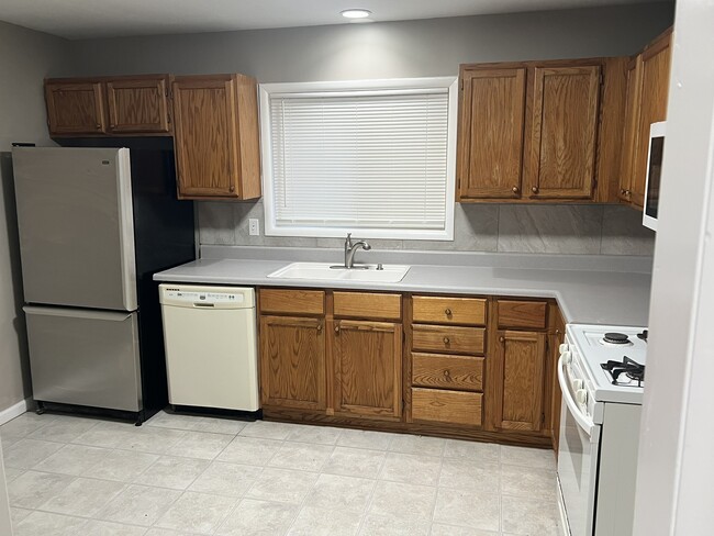 Building Photo - 8818 Kentucky Ave