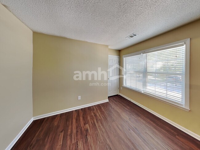 Building Photo - 3472 Chastain Glen Ln NE