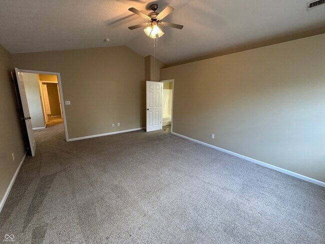 Building Photo - 120 Gazebo Dr