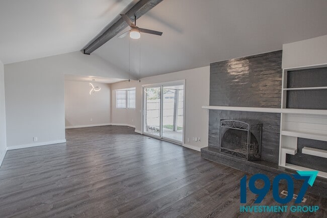 Building Photo - 1213 SW 97th St