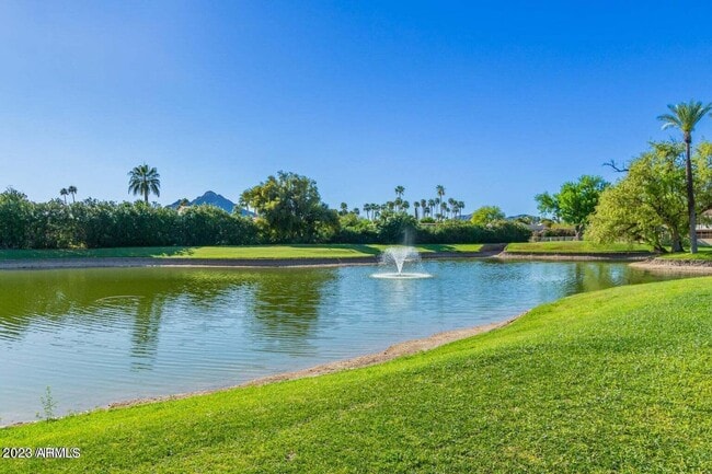 Building Photo - 7920 E Camelback Rd